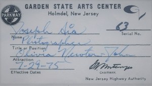 olivia-newton-john-nj-1975-front