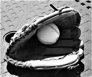 baseball-glove-858367__480